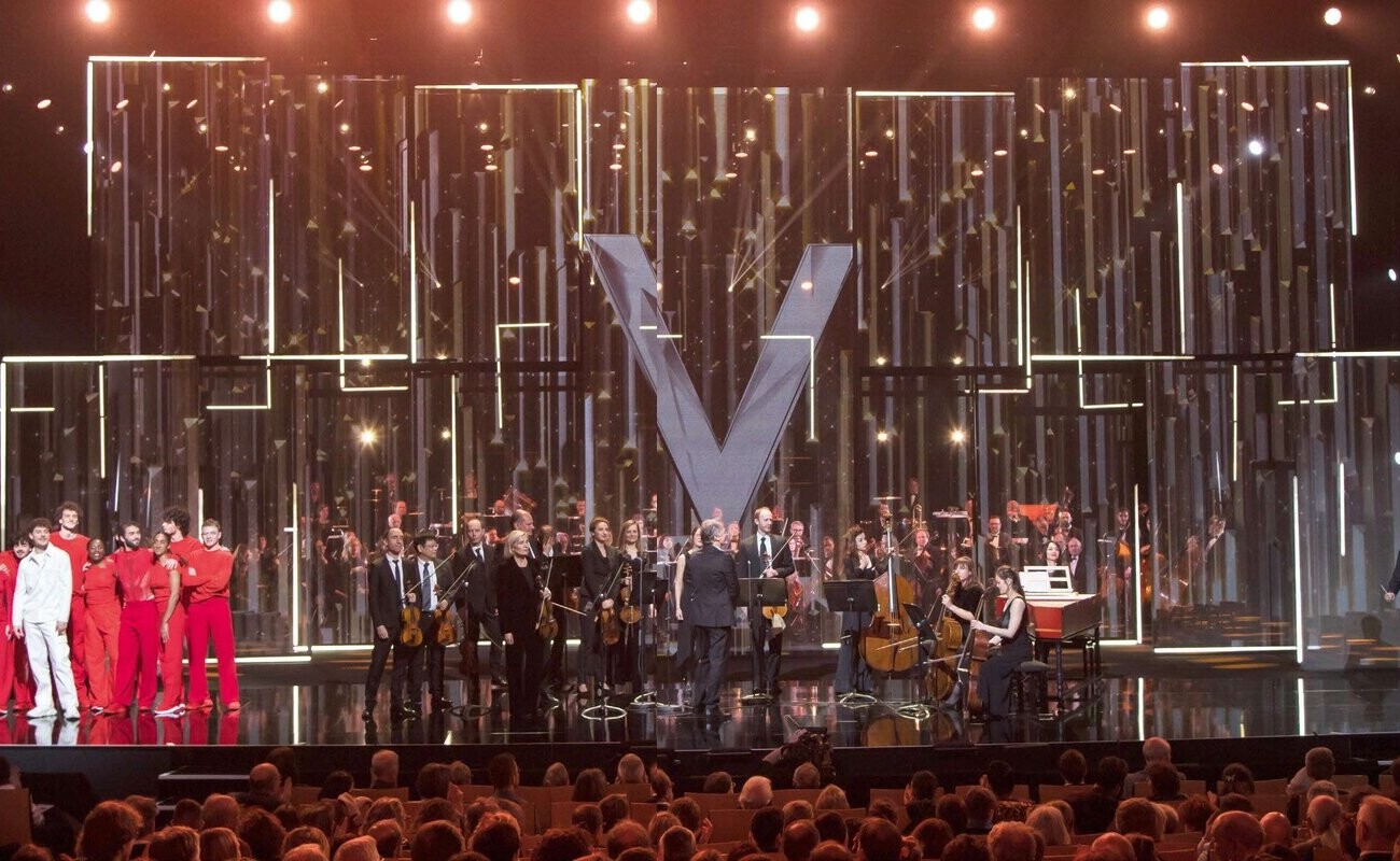 Aux Victoires de la musique classique, la reprise d’“Ah les crocodiles” amuse Julien Doré