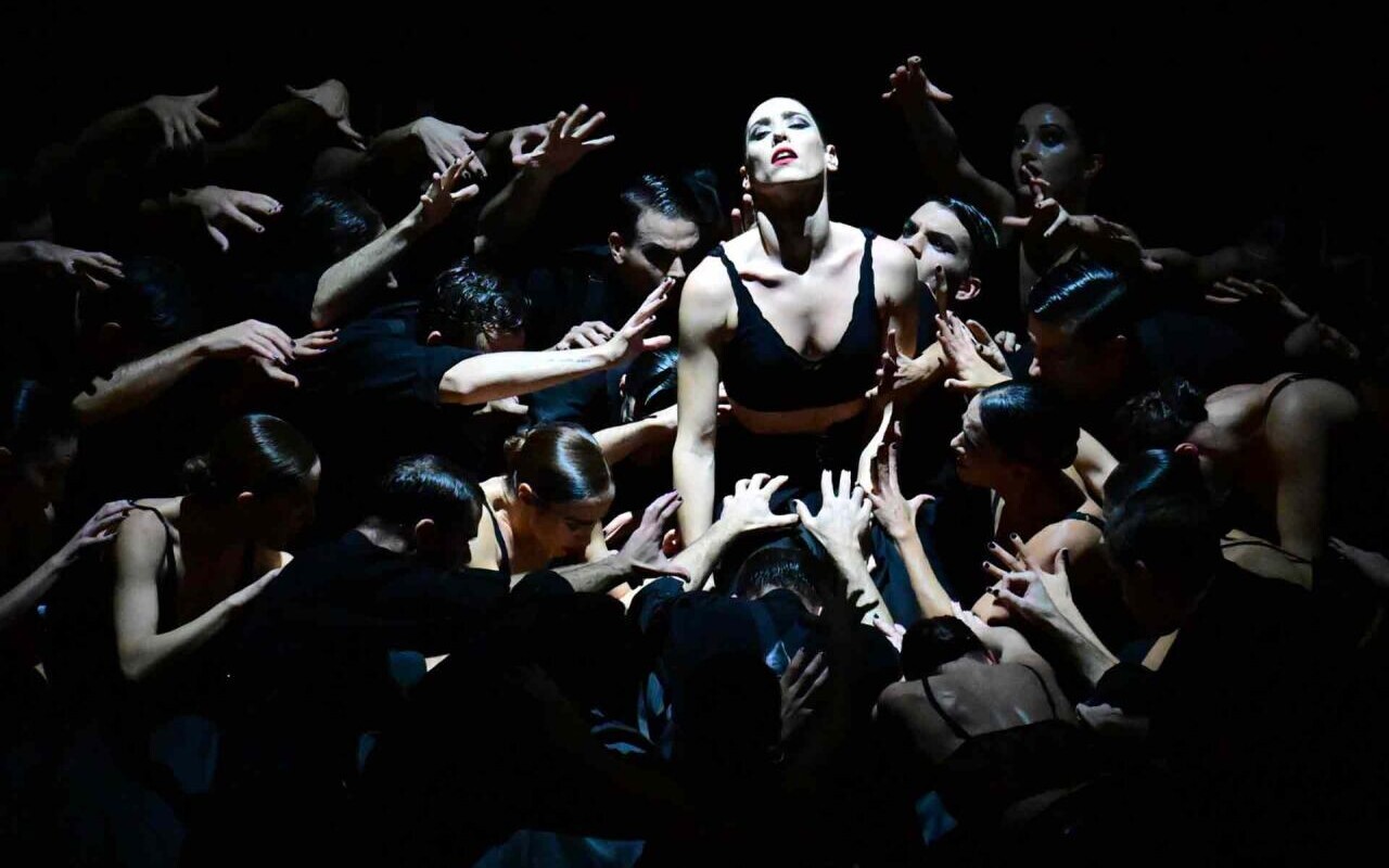 “Afanador” au Châtelet : une claque visuelle et chorégraphique inoubliable