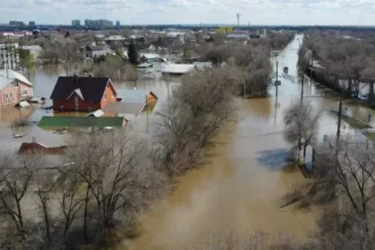 Inondations en Russie : état d’urgence décrété au Daghestan, plus de 327 000 habitants plongés dans le noir