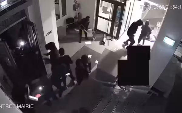 Intrusion et saccage à la mairie de Fresnes, la veille de l'installation du nouveau maire