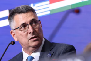 Israël affirme ne pas vouloir une guerre « sans fin » contre l’Iran