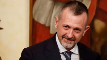 Italie : démissions en chaîne après l’échec du référendum judiciaire