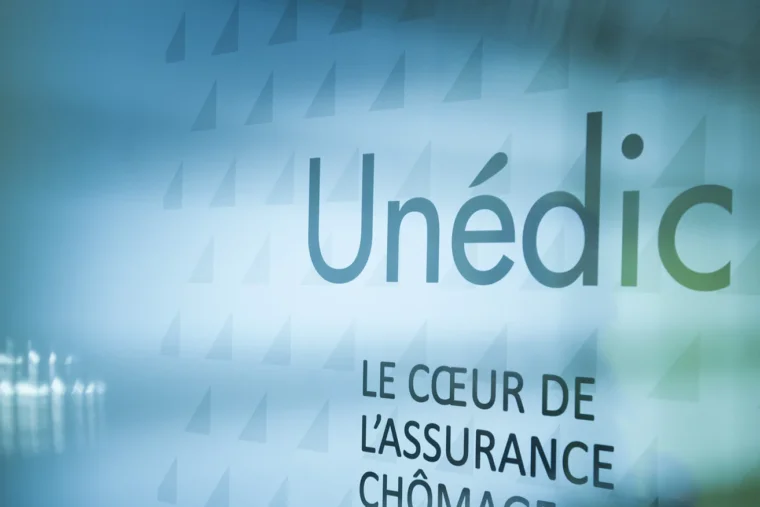 L'Unédic prévoit un déficit de 2,1 milliards d'euros en 2026, avant un retour aux excédents