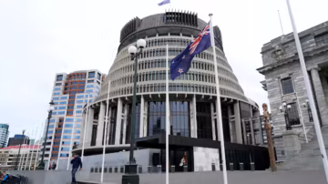 La Nouvelle-Zélande veut durcir sa politique migratoire face aux préoccupations sécuritaires