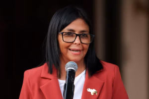 La présidente vénézuélienne Delcy Rodriguez appelle au dialogue avec Trump après la reprise des relations diplomatiques