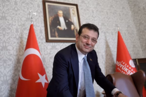 Le maire d’Istanbul Ekrem Imamoglu jugé dans un climat de répression de l’opposition en Turquie