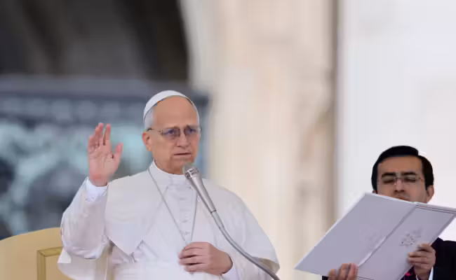 Un pape américain face à Trump : Léon durcit le ton et s’oppose à la guerre contre l’Iran