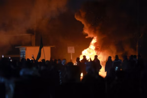 Les États-Unis annoncent leurs premières pertes dans la guerre contre l’Iran, un sondage met Trump sous pression (AP)