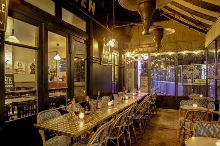 Les cafés français frappent à la porte de l'Unesco pour enrayer l'hémorragie