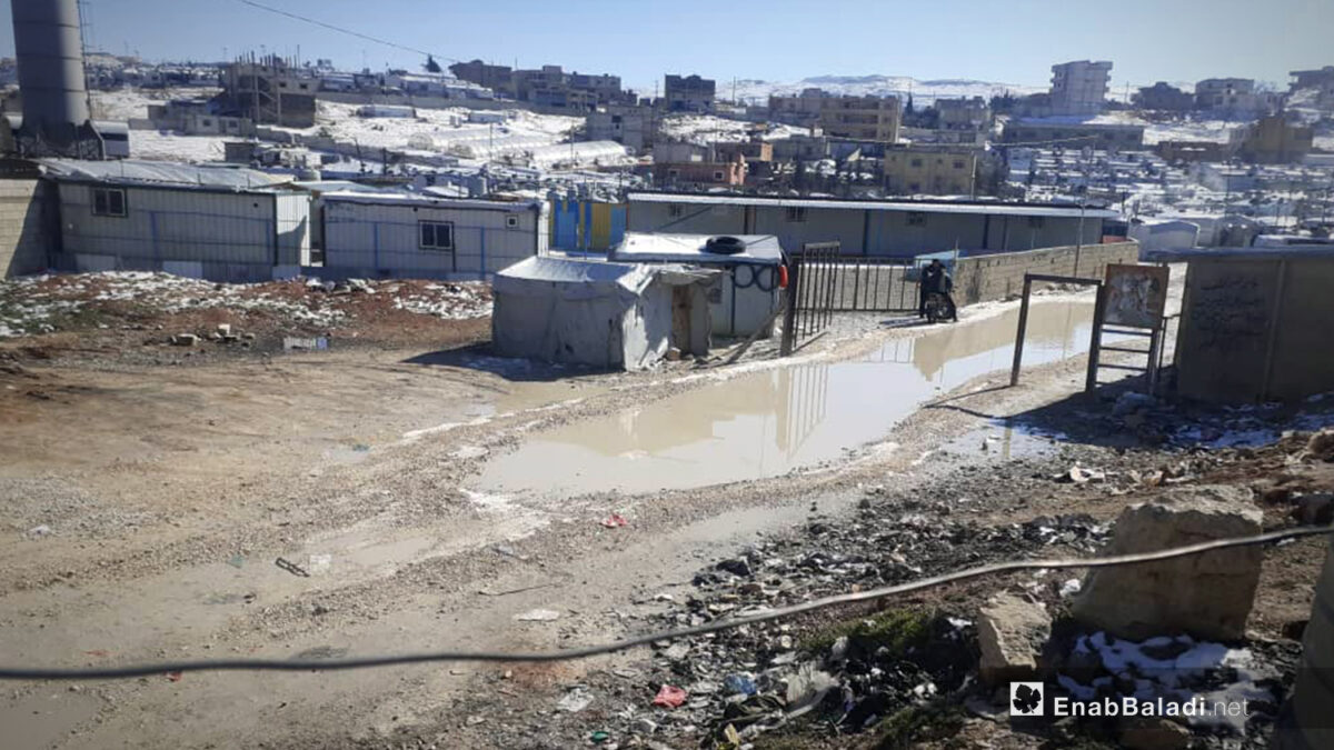 Liban : sous la pluie et sans abri, des familles déplacées fuient la guerre et survivent dans des conditions précaires