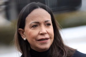 María Corina Machado annonce son retour prochain au Venezuela (AP)