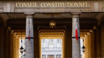 Meublés touristiques: le Conseil constitutionnel conforte le droit de veto des copropriétés