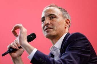 Municipales 2026 : Raphaël Glucksmann exclut toute alliance avec La France insoumise au second tour
