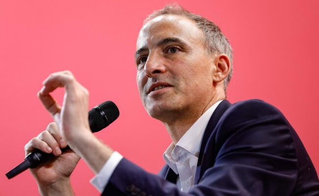 Municipales 2026 : Raphaël Glucksmann exclut toute alliance avec La France insoumise au second tour