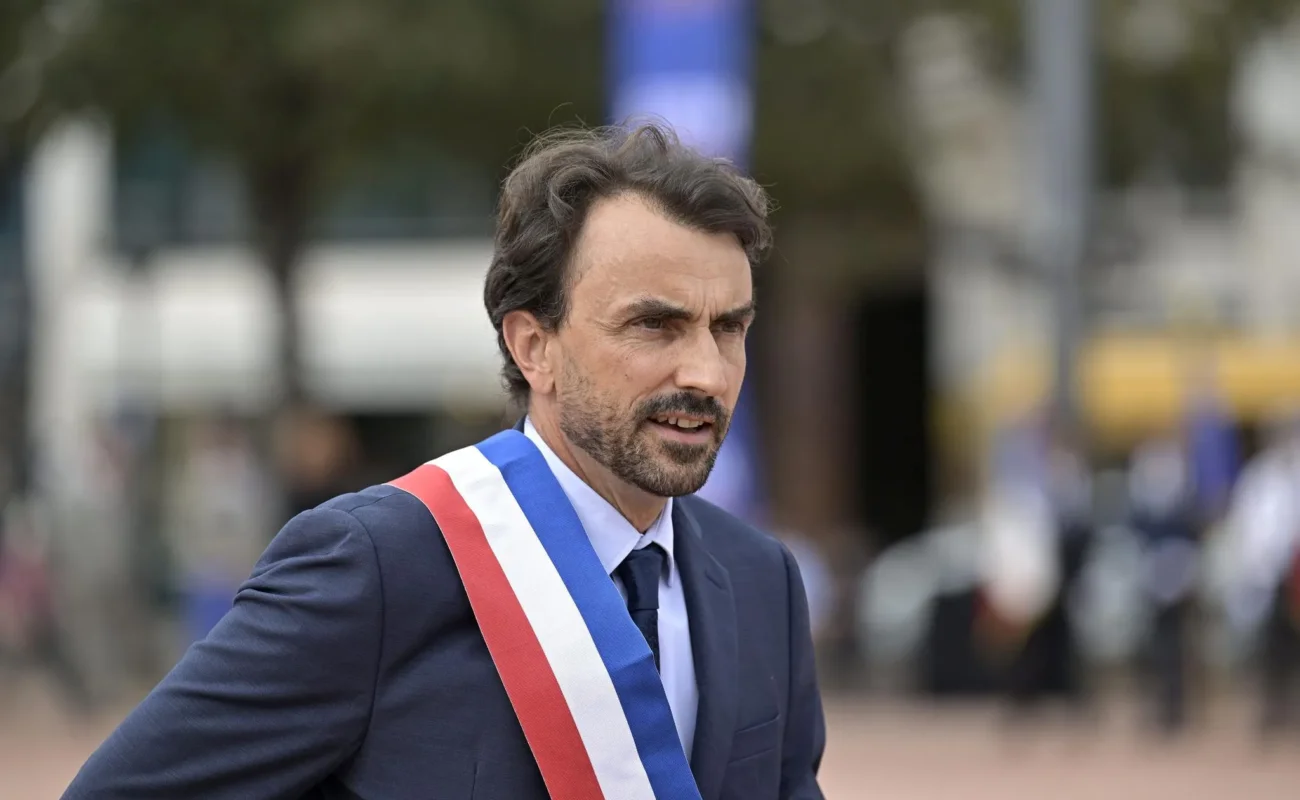 Municipales 2026 à Lyon: Grégory Doucet résiste, la Métropole vacille
