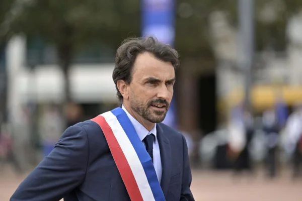 Municipales 2026 à Lyon: Grégory Doucet résiste, la Métropole vacille