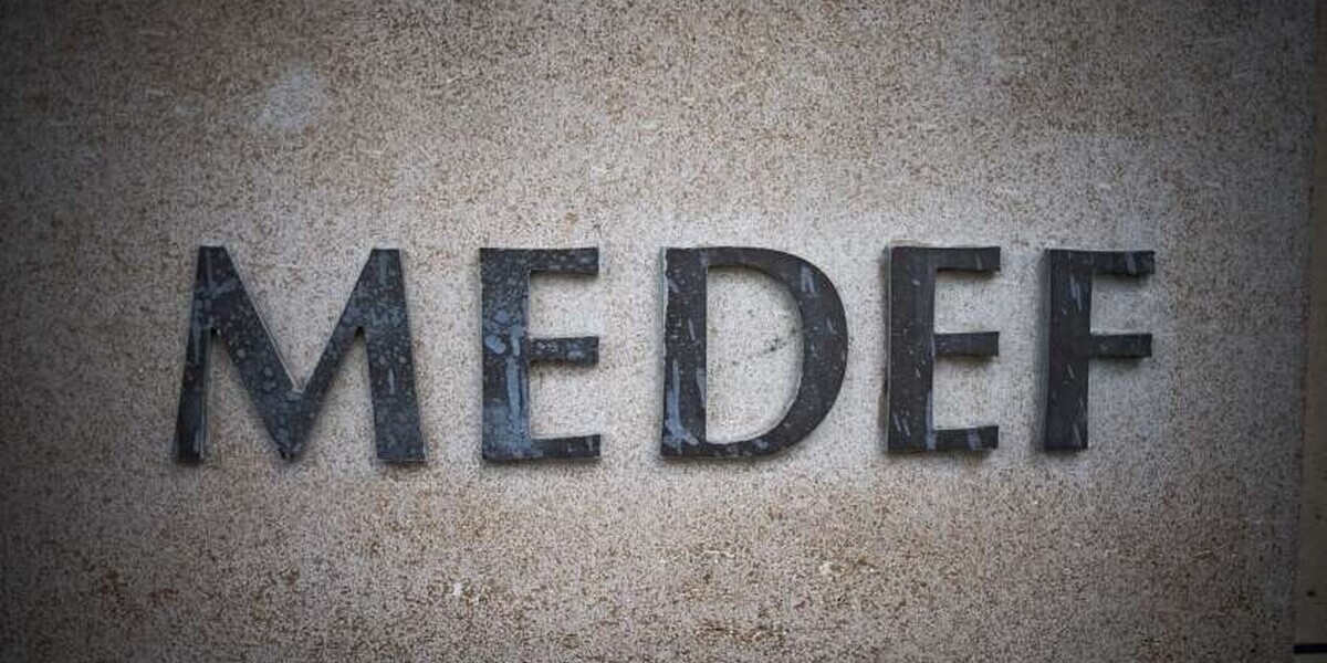 Municipales 2026: le Medef sonne l'alarme face aux accords PS-LFI dans les grandes villes