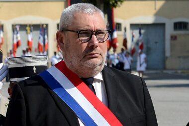 Municipales Carcassonne : Christophe Barthès (RN) légèrement en tête avant un possible second tour à quatre RN
