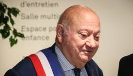 Municipales Issy-les-Moulineaux : André Santini en tête avec 44,6 % mais contraint à un second tour