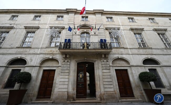 Municipales Nîmes : Vincent Bouget et Julien Sanchez au coude-à-coude à 30,5 %