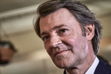 Municipales Troyes : François Baroin largement en tête mais sans majorité absolue