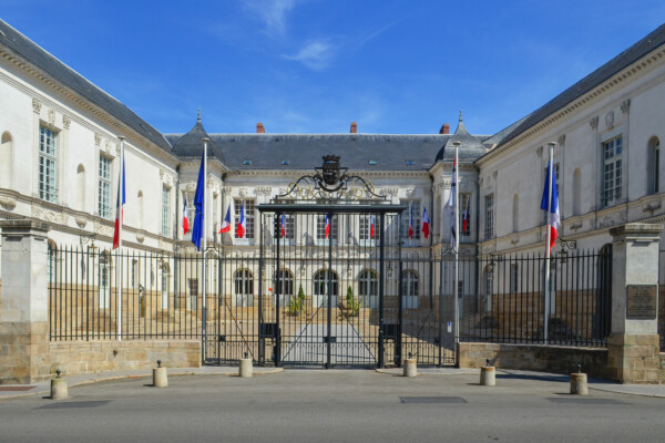 Municipales à Nantes: la droite et le centre visent la « gauche trahie » après l’accord PS-LFI
