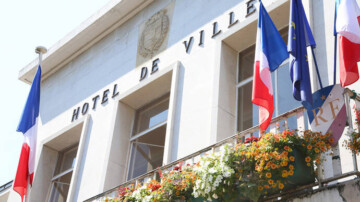 Municipales: l'heure des alliances, dernière ligne droite avant dimanche