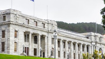 Nouvelle-Zélande : un projet de loi pour durcir le contrôle de l’immigration