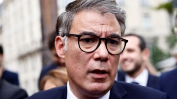 Olivier Faure assume les alliances locales entre socialistes et LFI