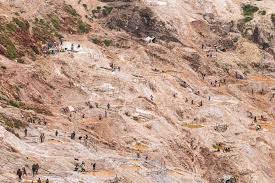 Plus de 200 morts dans un glissement de terrain dans une mine de coltan en RDC