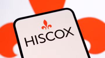 Scandale judiciaire chez Hiscox : un dirigeant inculpé pour faux témoignage dans une affaire d’extradition internationale