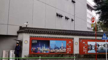 Tensions Chine-Japon : Pékin exige des sanctions après une intrusion dans son ambassade à Tokyo