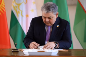 Tensions au Moyen-Orient - le Kazakhstan réunit ses voisins d’Asie centrale pour une discussion inédite sur l’Iran (AP)