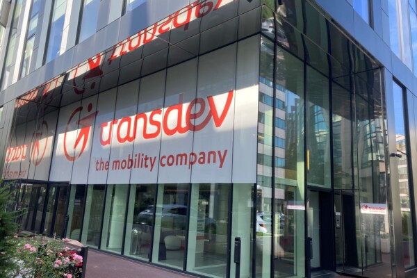 Transdev affiche une forte progression de ses résultats en 2025