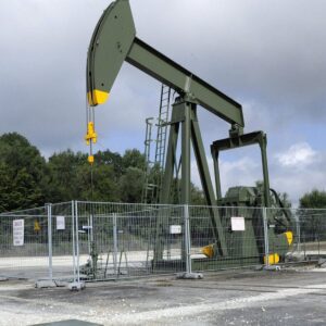 Transition énergétique : la relance de puits pétroliers interroge en France