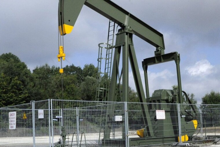 Transition énergétique : la relance de puits pétroliers interroge en France