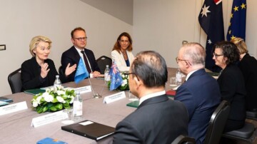 UE : Ursula von der Leyen en Australie pour tenter de conclure un accord commercial sensible