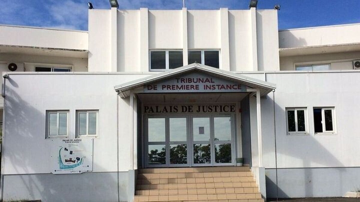 A New Caledonian politician sentenced to five years of ineligibility for sexually assaulting a flight attendant