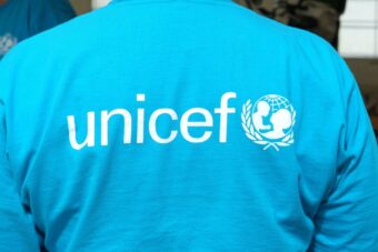 Une humanitaire française de l'Unicef tuée à Goma annonce Emmanuel Macron