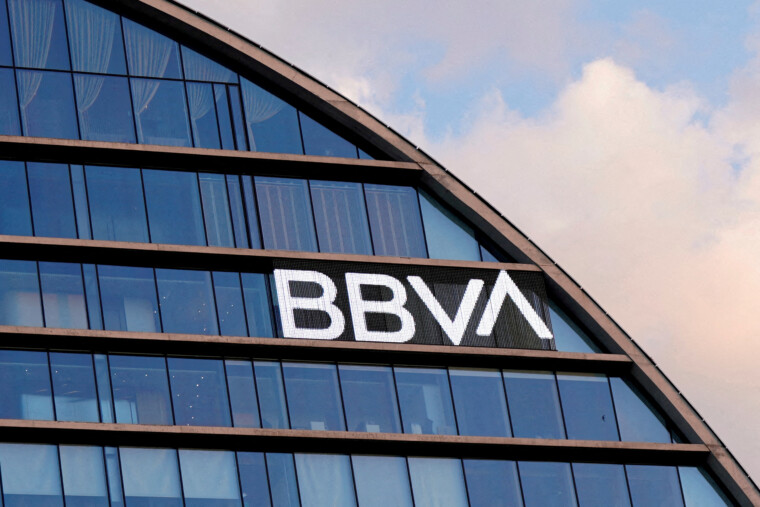 Une peine record de 173 ans de prison requise contre un ex-dirigeant de BBVA pour espionnage en Espagne