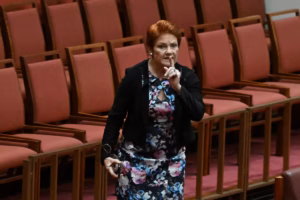 Une sénatrice australienne d’extrême droite sanctionnée pour des propos « incendiaires » envers les musulmans (AP)