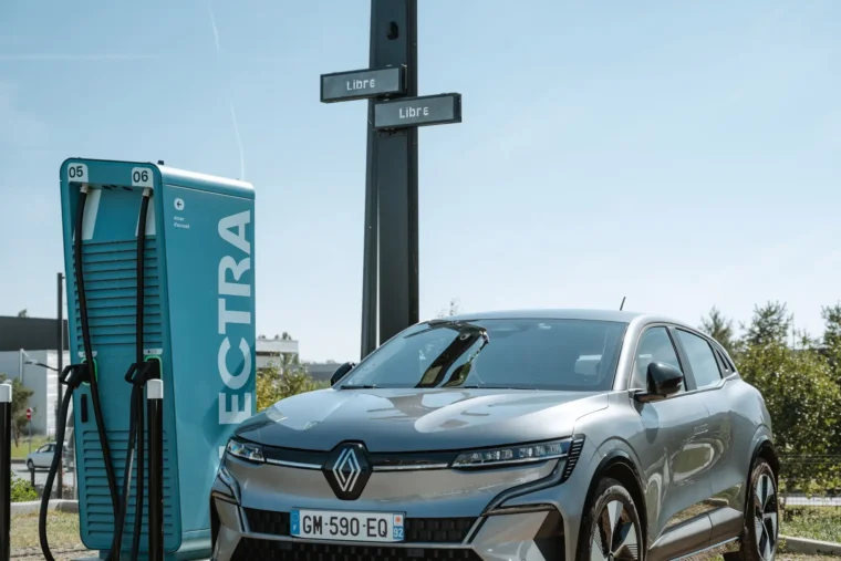 Voitures électriques : un impact croissant sur la consommation mondiale de pétrole