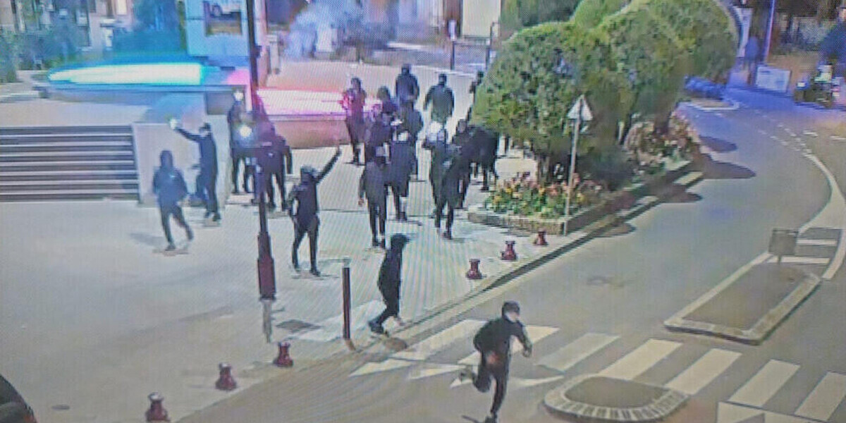 Mairie saccagée à Fresnes : neuf suspects arrêtés après une attaque ciblée contre la victoire LR