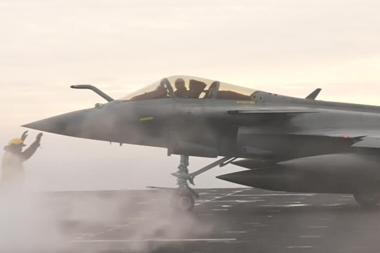 Des avions américains autorisés sur des bases françaises au Moyen‑Orient