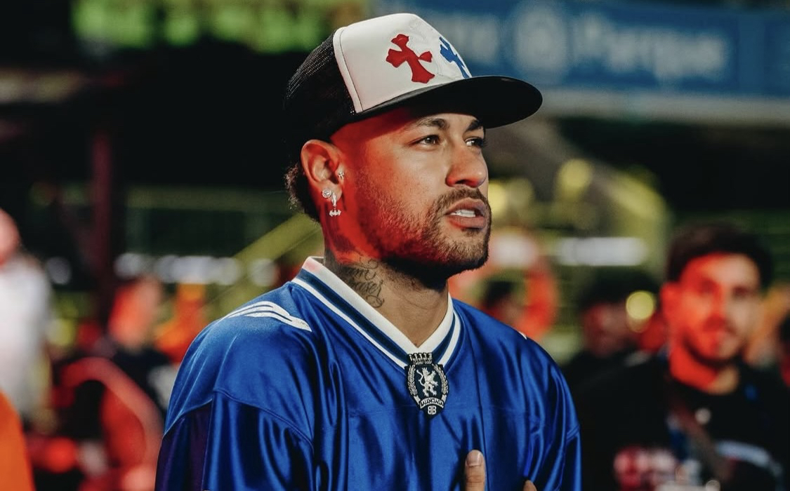 Blessures physiques, 16h de travail par jour… Neymar poursuivi en justice par son ancienne cuisinière