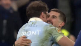 — Dingue ! La France bat l’Angleterre à la dernière seconde et remporte le tournoi des 6 Nations