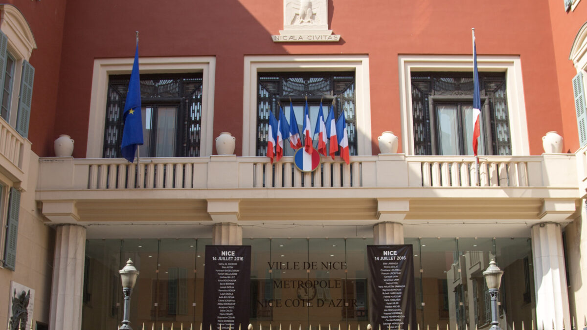 Municipales à Nice : des bulletins de vote endommagés par la pluie avant le scrutin