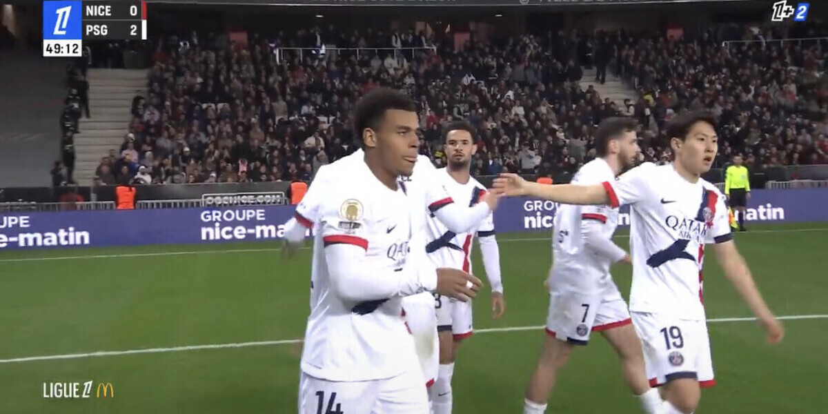 — Ligue 1 – Le PSG s’impose largement à Nice (0-4) et reprend la tête devant Lens