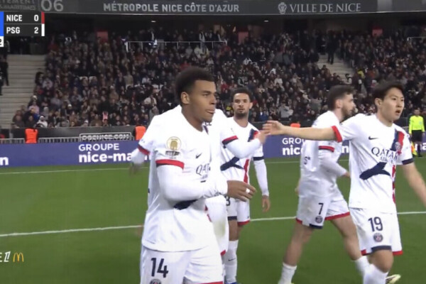 — Ligue 1 – Le PSG s’impose largement à Nice (0-4) et reprend la tête devant Lens