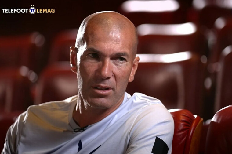 — Zidane se rapproche des Bleus, avec un staff aux accents de France 1998